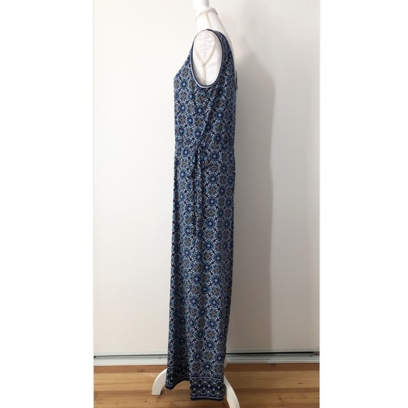 NWT $100 Max Studio Culotte Jumpsuit Size M Navy Blue Floral Side Tie Sleeveless - Picture 6 of 9